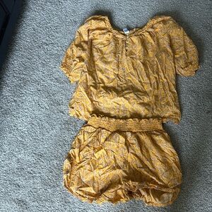 Old Navy PJ set golden w/ pink flowers - small